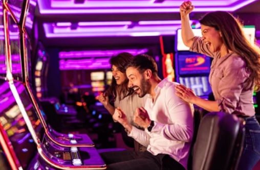 Cá cược thể thao bóng đá và esports tại mmb66